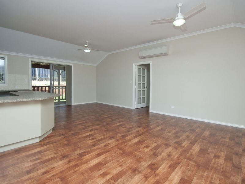 35 Talus Drive, Mount Richon WA 6112