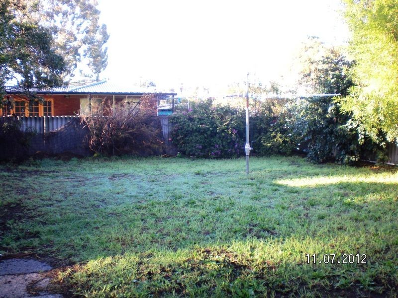 66 Gribble Ave, Armadale WA 6112