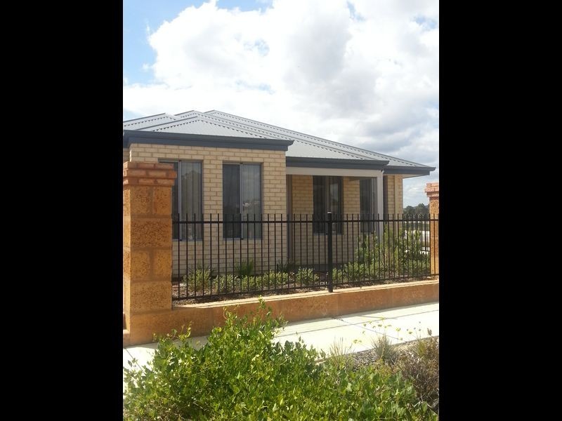 2 Newhaven Parade, Darling Downs WA 6122