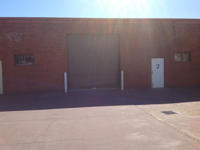 2/20 Peel Road, O’connor WA 6163