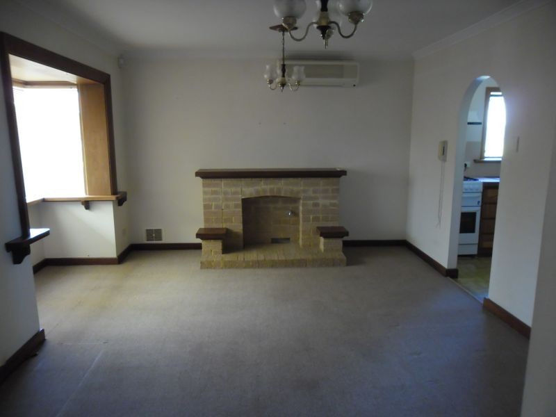 81 Amanda Drive, Camillo WA 6111