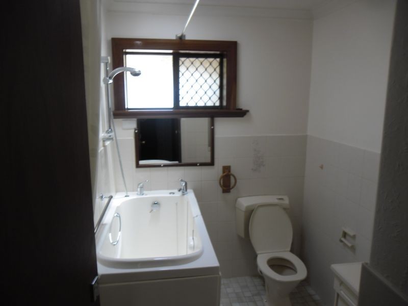 81 Amanda Drive, Camillo WA 6111