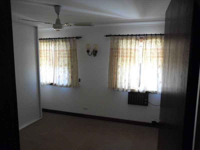 81 Amanda Drive, Camillo WA 6111