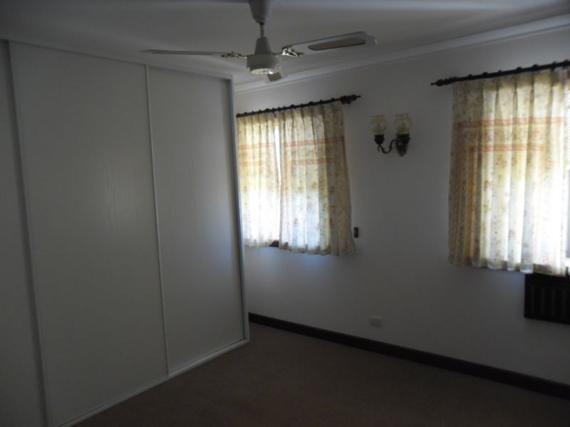 81 Amanda Drive, Camillo WA 6111