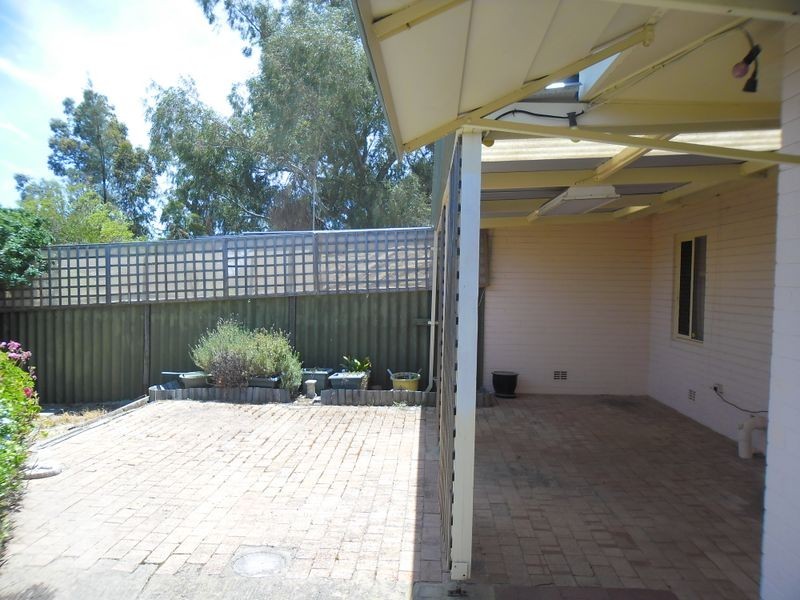 81 Amanda Drive, Camillo WA 6111