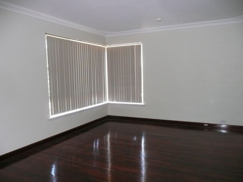 19 Ives Street, Hamilton Hill WA 6163