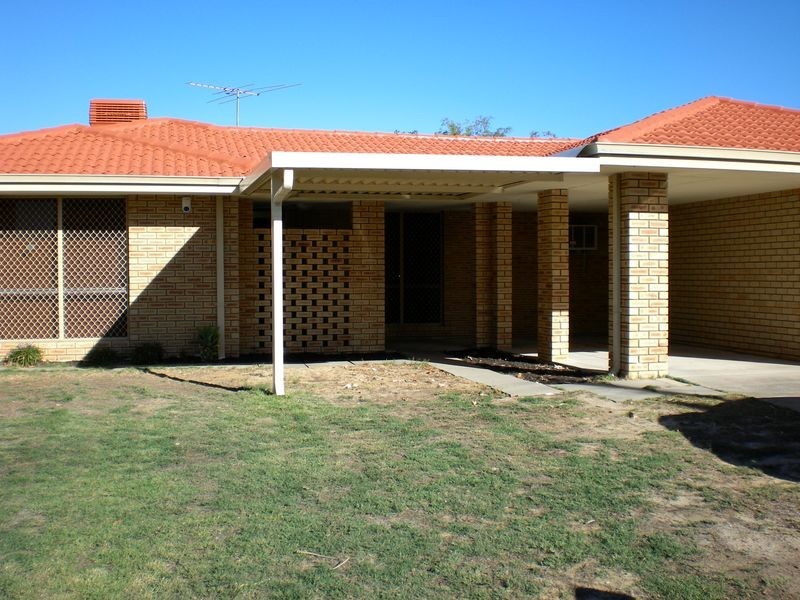 8 Tall Karri Close, Camillo WA 6111