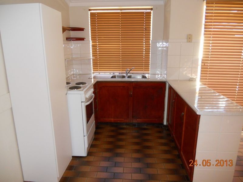 43 Delamere Way, Camillo WA 6111