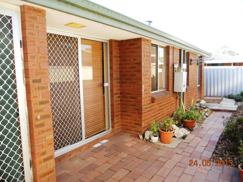 43 Delamere Way, Camillo WA 6111