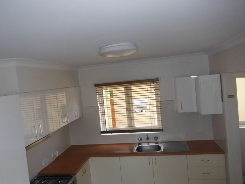 6 Pinetree Close, Armadale WA 6112