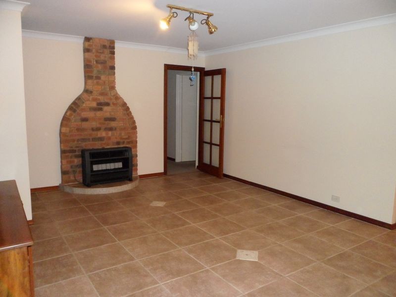 10 Witney Place, Leeming WA 6149