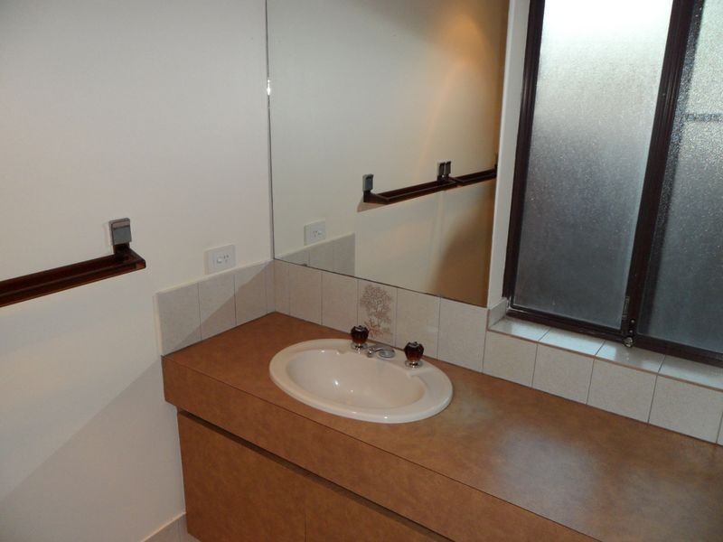 10 Witney Place, Leeming WA 6149