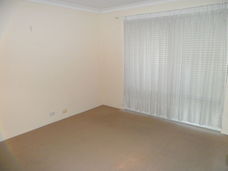 10 Witney Place, Leeming WA 6149