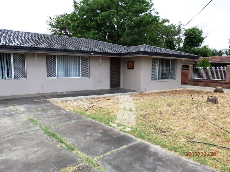 11 Banyard Avenue, Kelmscott WA 6111