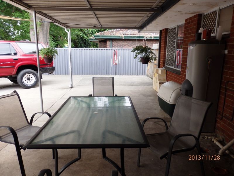 11 Banyard Avenue, Kelmscott WA 6111