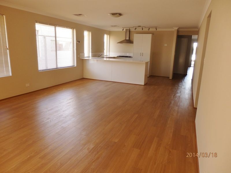 18 Casitas Street, Champion Lakes WA 6111