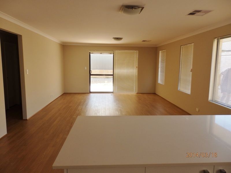 18 Casitas Street, Champion Lakes WA 6111