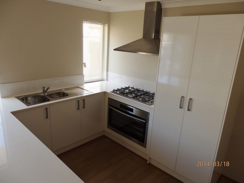 18 Casitas Street, Champion Lakes WA 6111