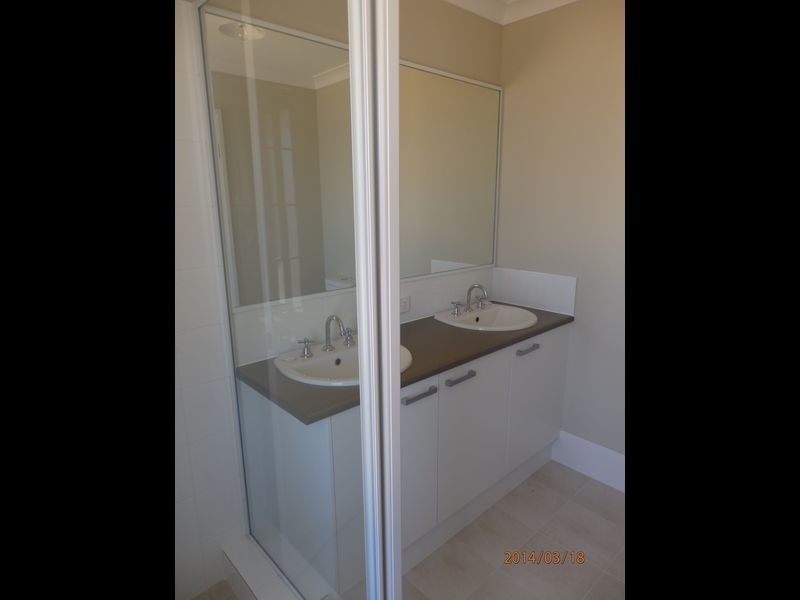 18 Casitas Street, Champion Lakes WA 6111