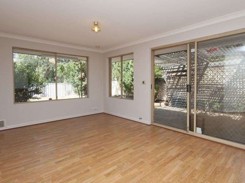 3 Wedgetail Court, Brookdale WA 6112
