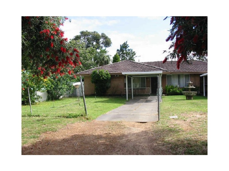 8B Fifth Road, Armadale WA 6112