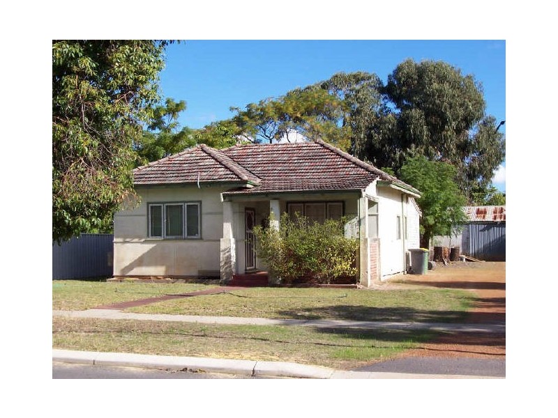 32 Armadale Road, Rivervale WA 6103