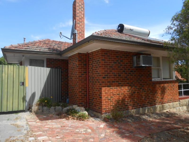 320 Fulham Street, Cloverdale WA 6105