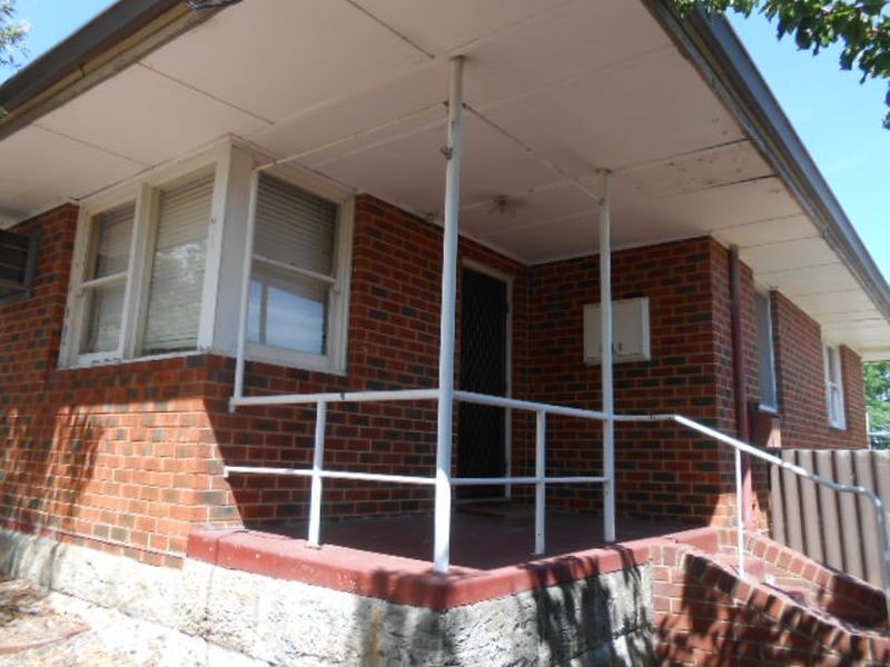 320 Fulham Street, Cloverdale WA 6105