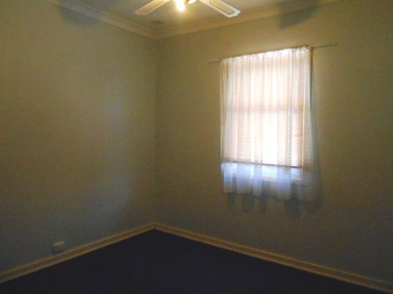 320 Fulham Street, Cloverdale WA 6105