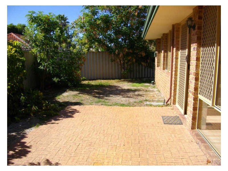 26A Lowes Street, Cloverdale WA 6105