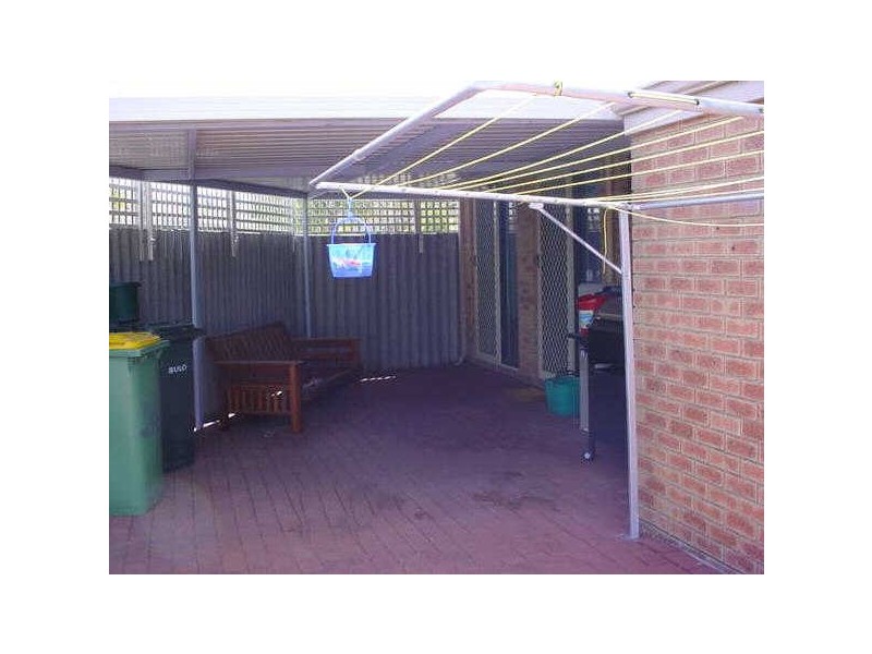 24 Dealy Close, Cannington WA 6107