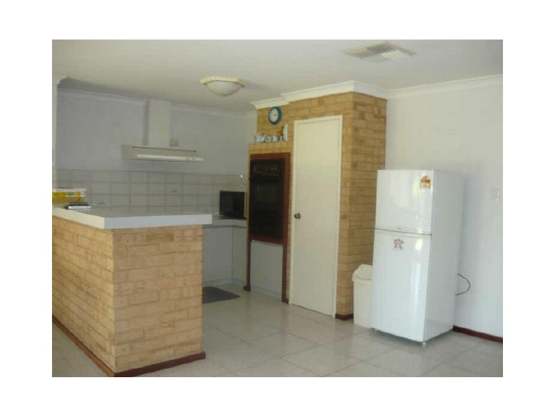 25 Galaxy Way, Carlisle WA 6101