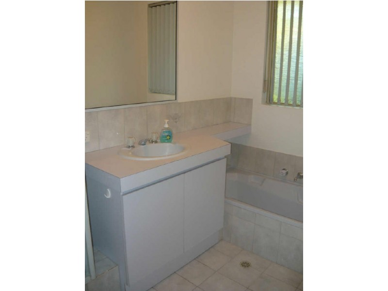 25 Galaxy Way, Carlisle WA 6101