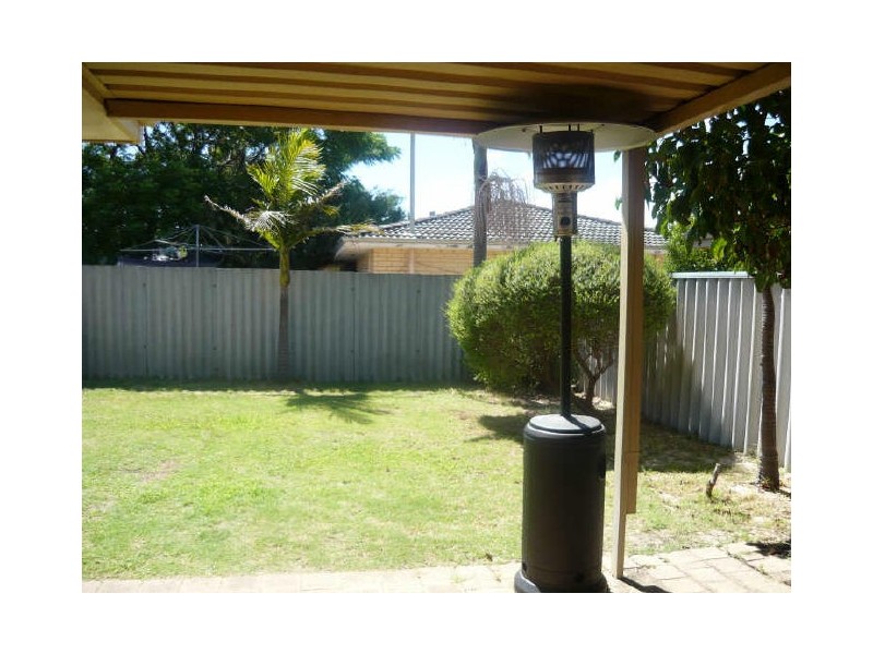 25 Galaxy Way, Carlisle WA 6101