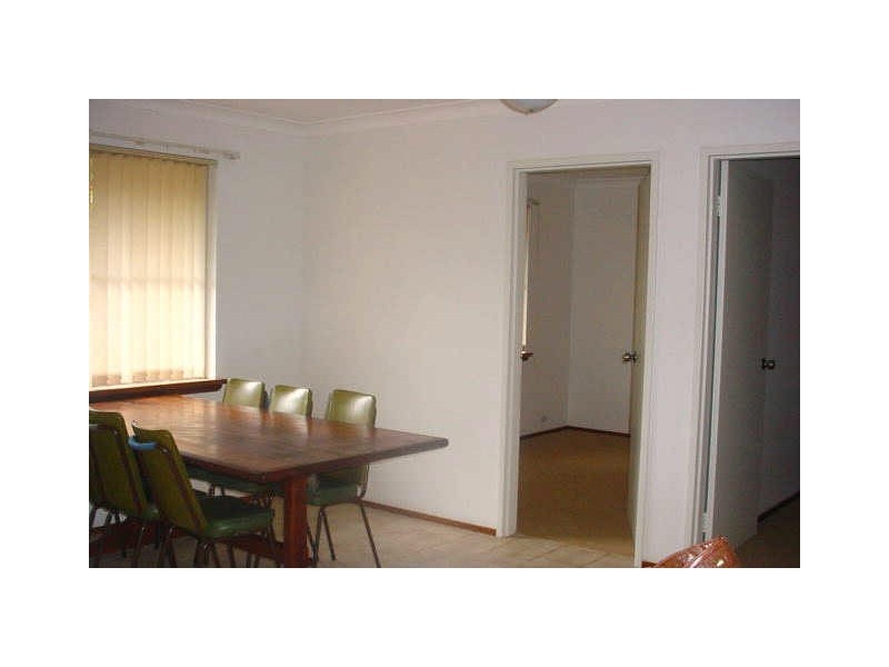 295 Knutsford Ave, Kewdale WA 6105