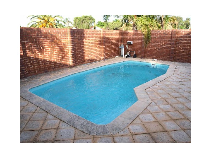 66a Leake Street, Belmont WA 6104