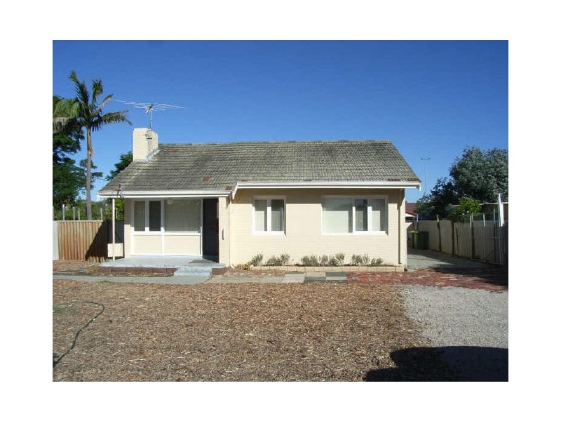 52 Orpington Street, Cloverdale WA 6105