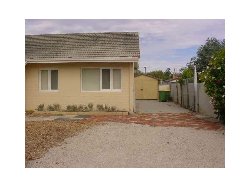 52 Orpington Street, Cloverdale WA 6105