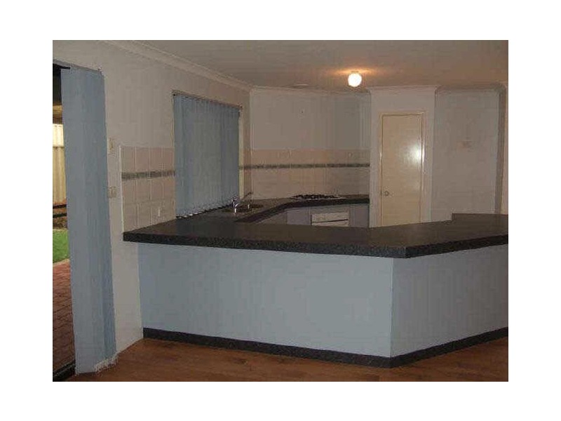 48 Whiteside Street, Cloverdale WA 6105