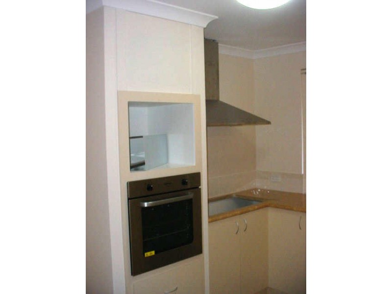 2/230 Knutsford Ave, Kewdale WA 6105