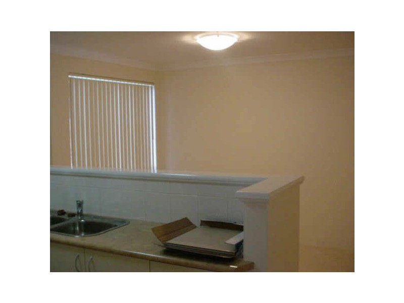 2/230 Knutsford Ave, Kewdale WA 6105