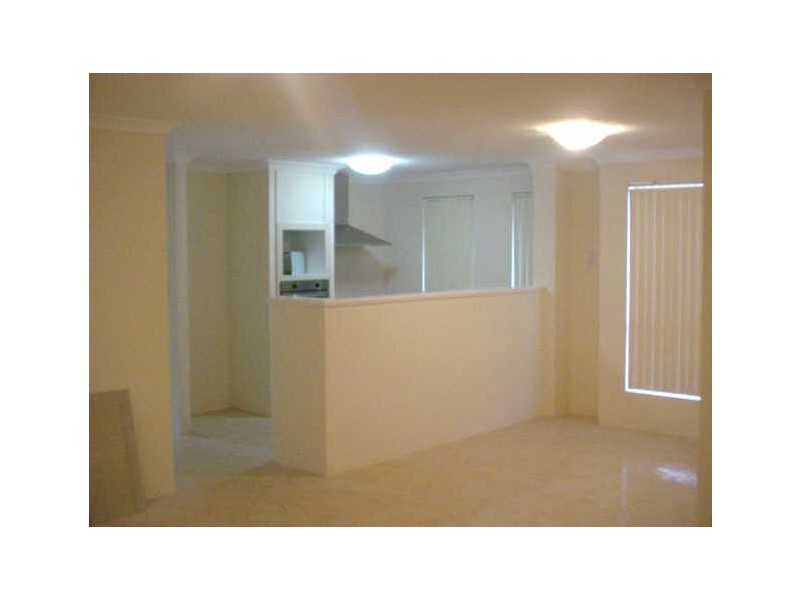 2/230 Knutsford Ave, Kewdale WA 6105