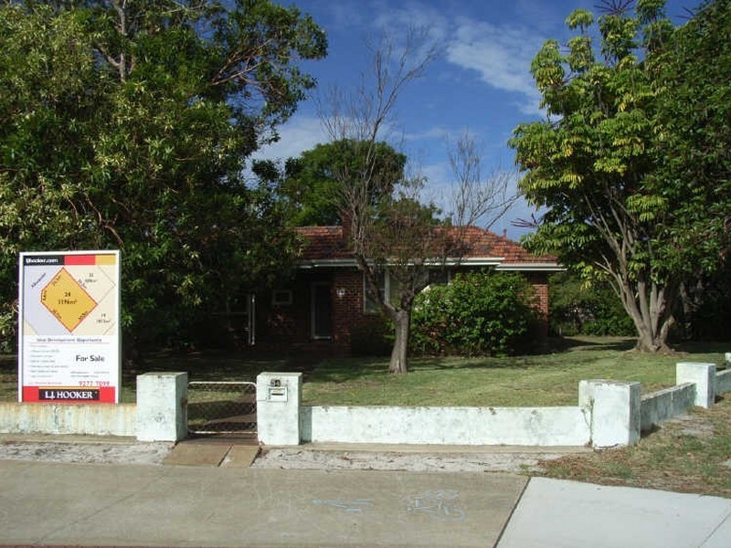 34 Alexander Road, Rivervale WA 6103