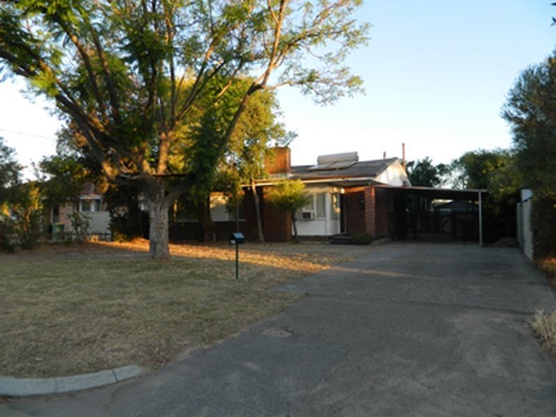 37 Donaldson Street, Queens Park WA 6107