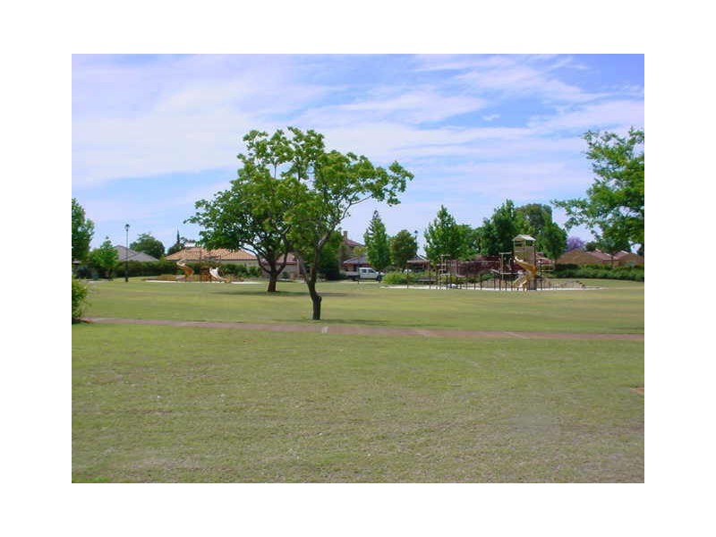 26 McGuigan Circle, Redcliffe WA 6104