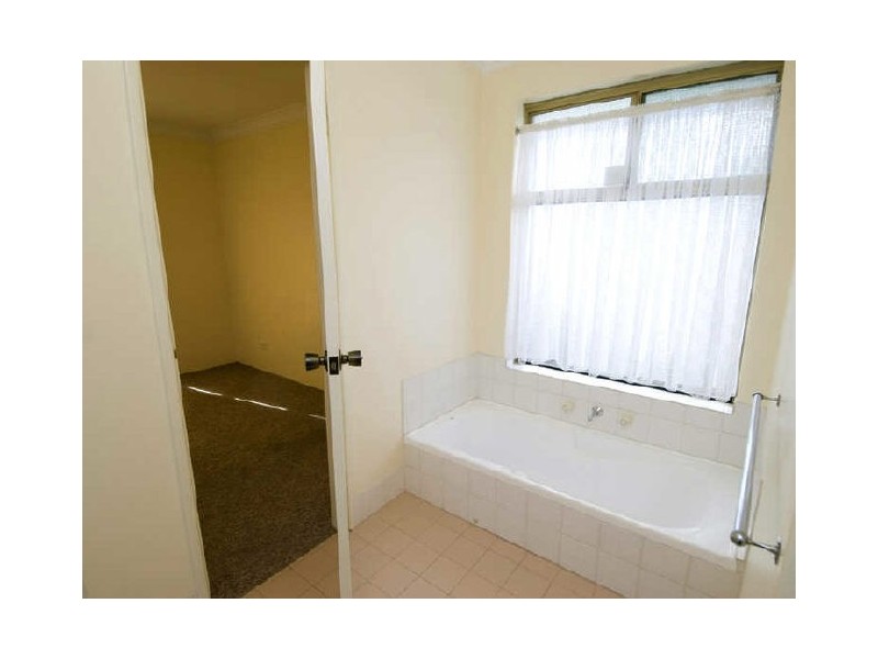 2/150 Belmont Ave, Rivervale WA 6103