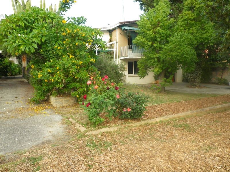 12 Gundill Street, Booragoon WA 6154