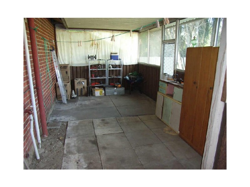 19 Hassett Street, Cloverdale WA 6105