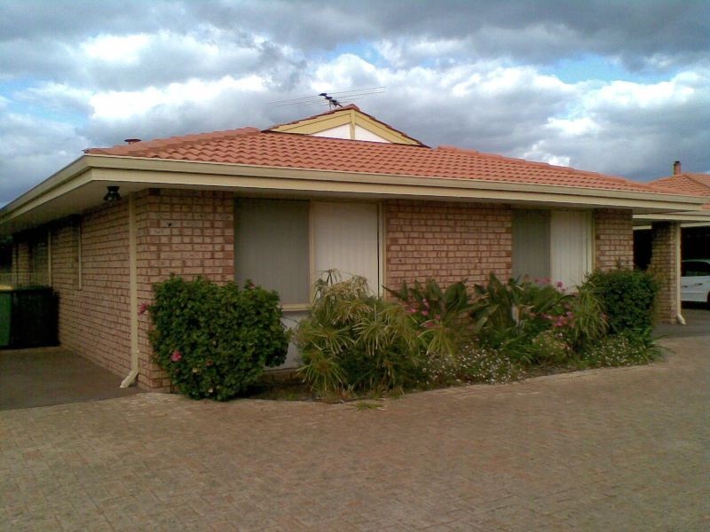 2/7 Tarun Court, Cannington WA 6107