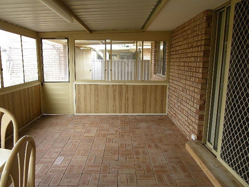 2/7 Tarun Court, Cannington WA 6107